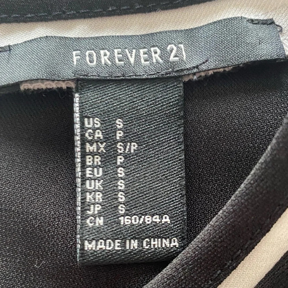 EUC Forever 21 womens blouse - Picture 3 of 4